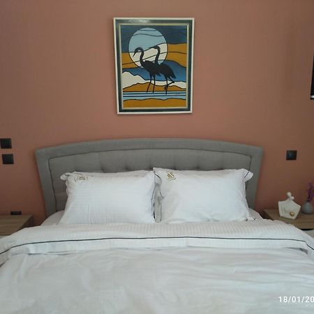 Swan Paradise Glyfada Apartment Athena Bagian luar foto