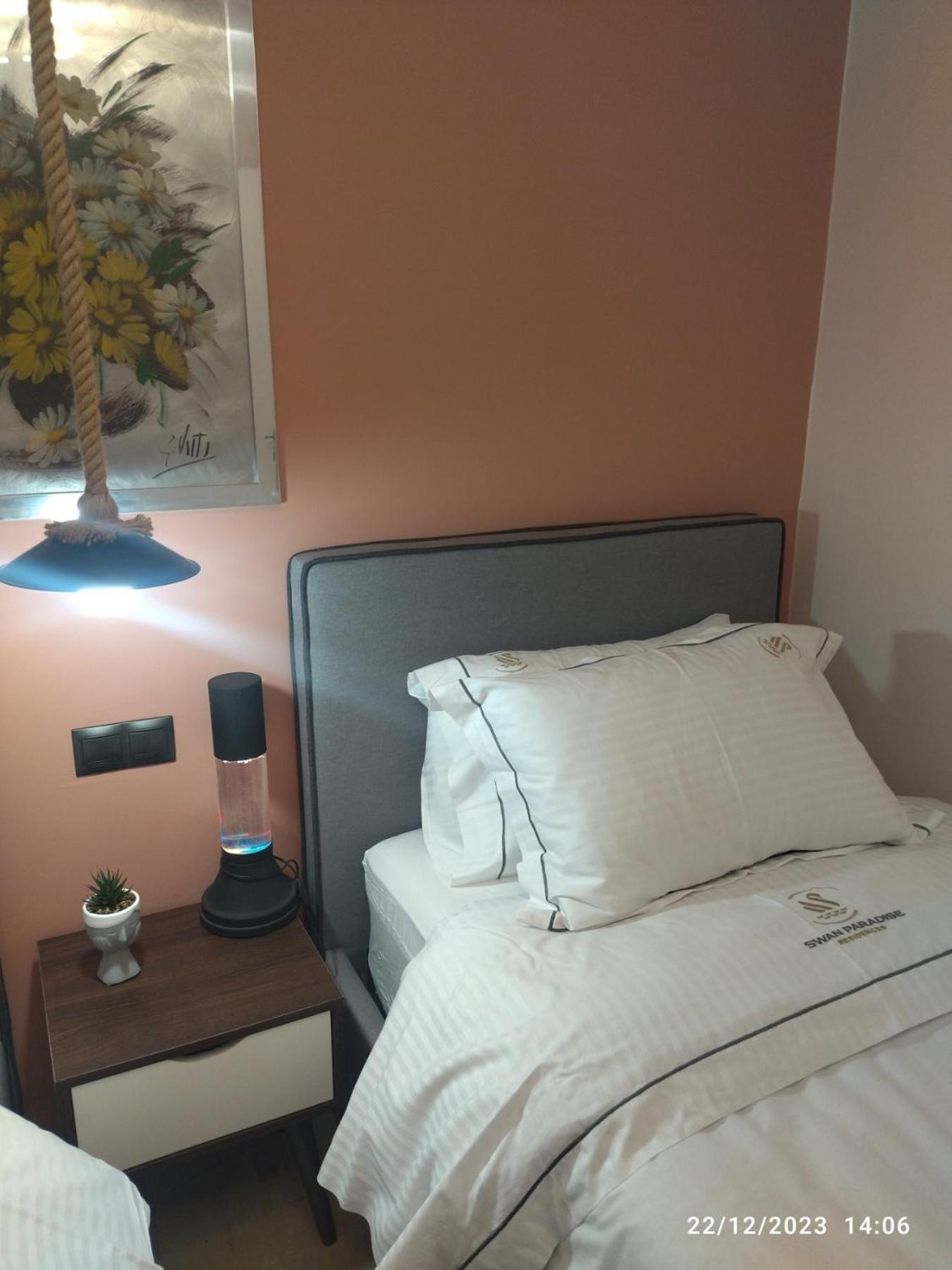 Swan Paradise Glyfada Apartment Athena Bagian luar foto