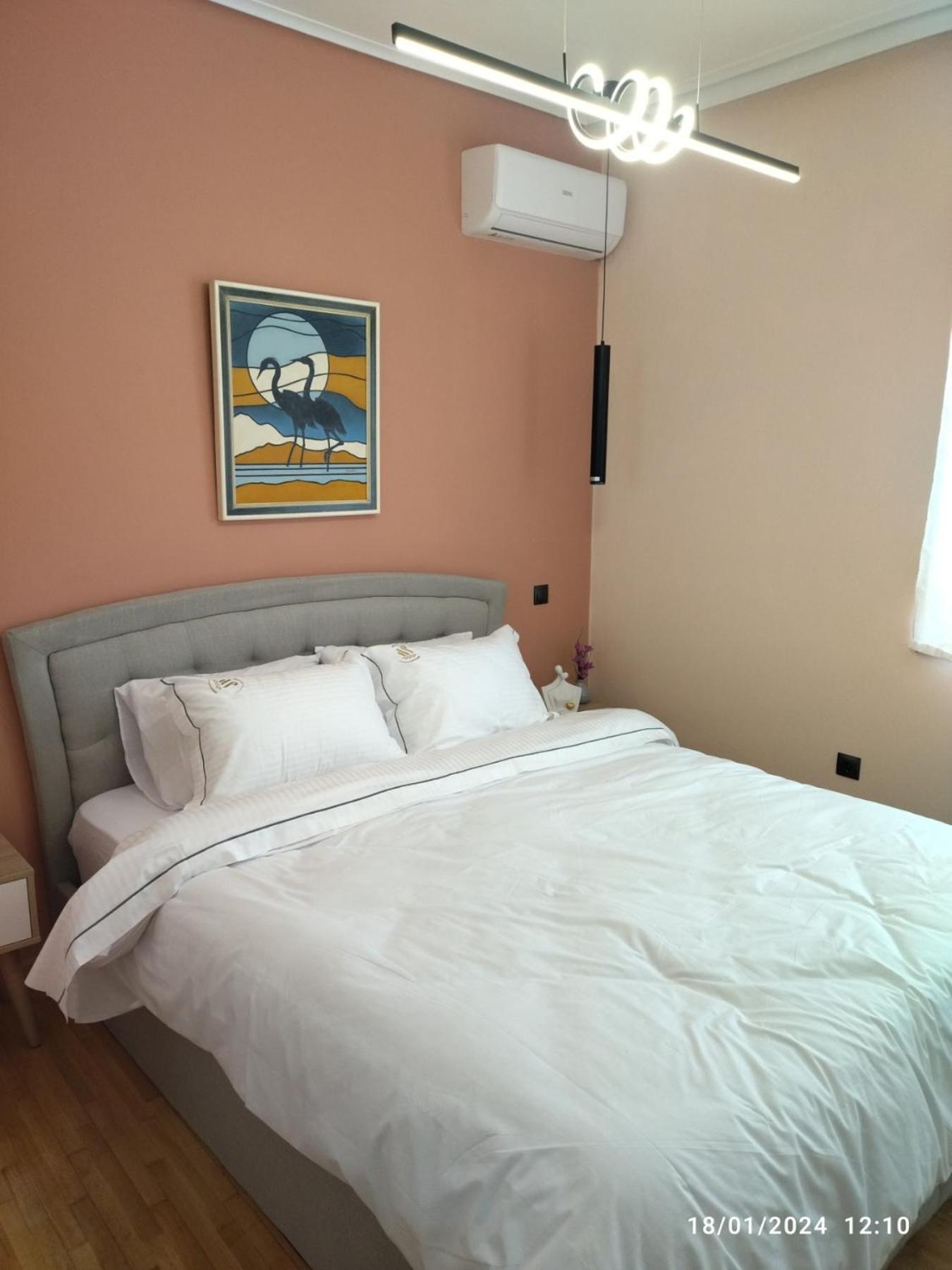 Swan Paradise Glyfada Apartment Athena Bagian luar foto