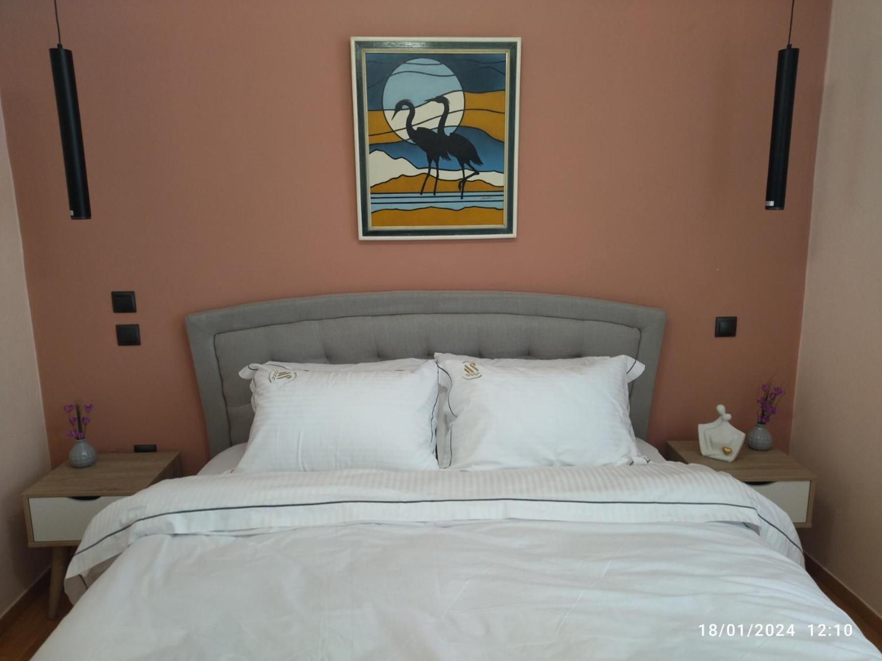 Swan Paradise Glyfada Apartment Athena Bagian luar foto