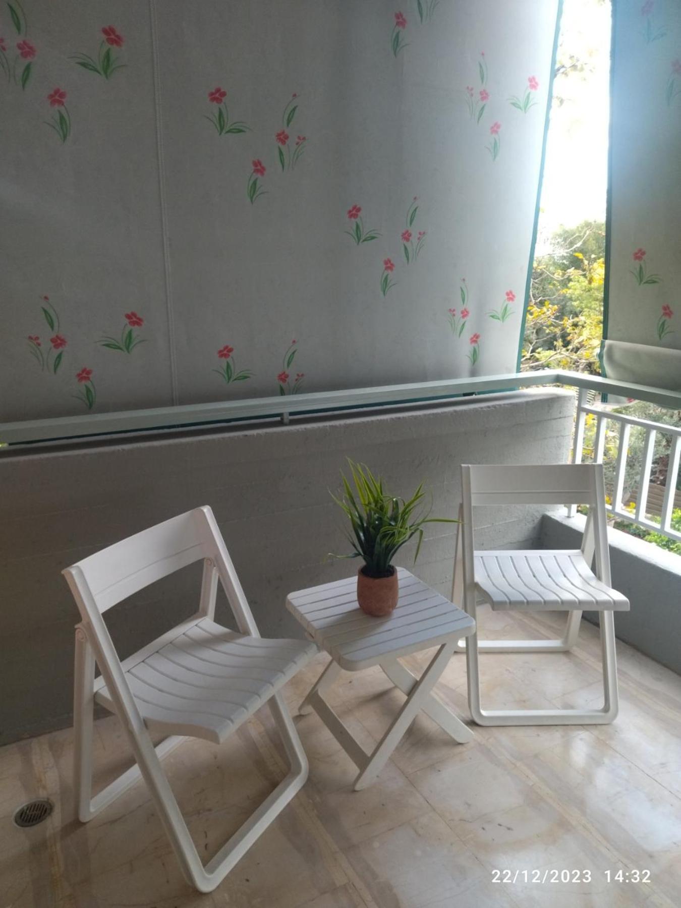 Swan Paradise Glyfada Apartment Athena Bagian luar foto